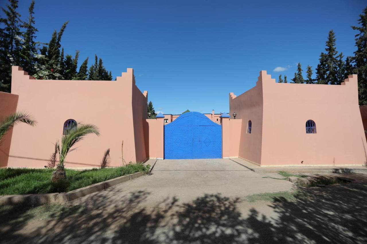 Tiguemine Sarah Hotel Douar Akkara Buitenkant foto